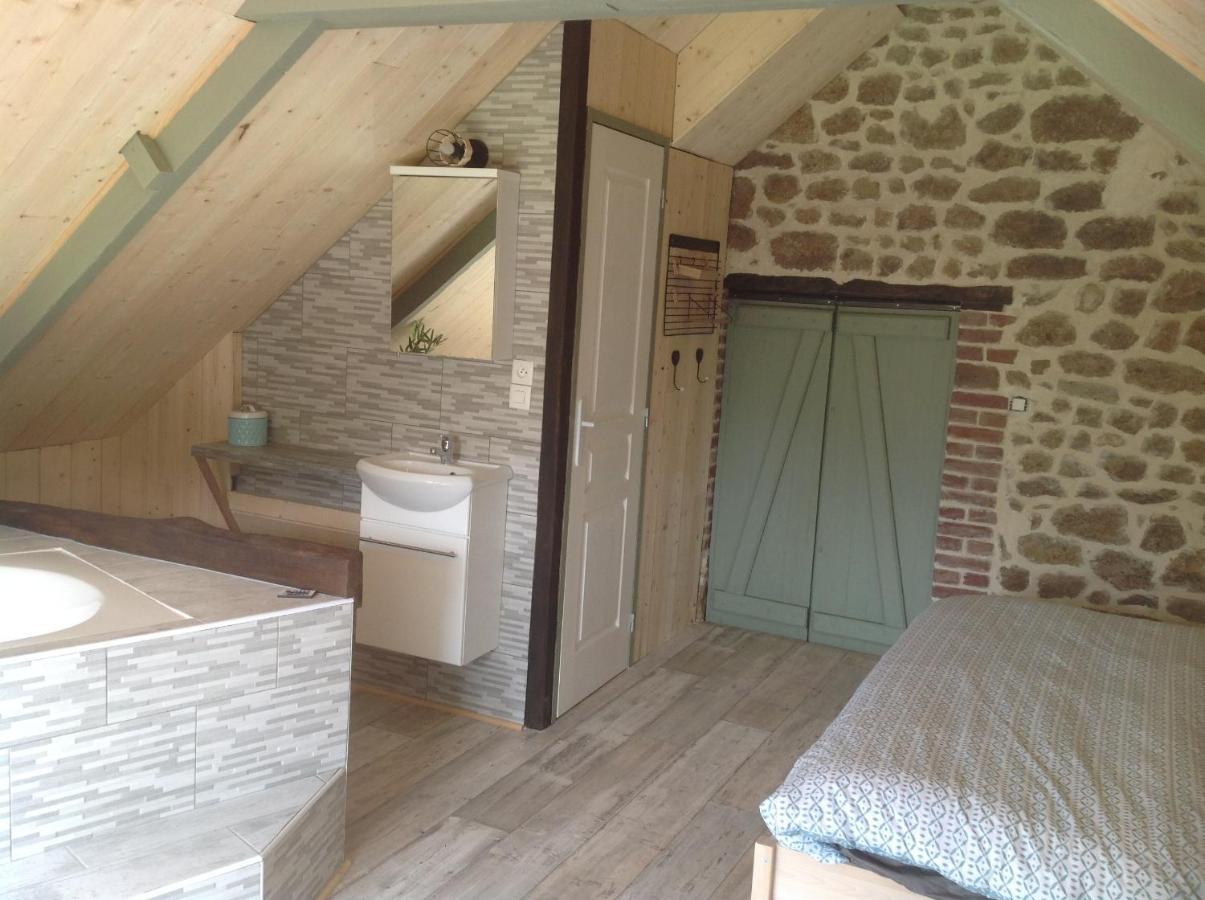Les Rocailles Hotel La Foret-Auvray Exterior foto